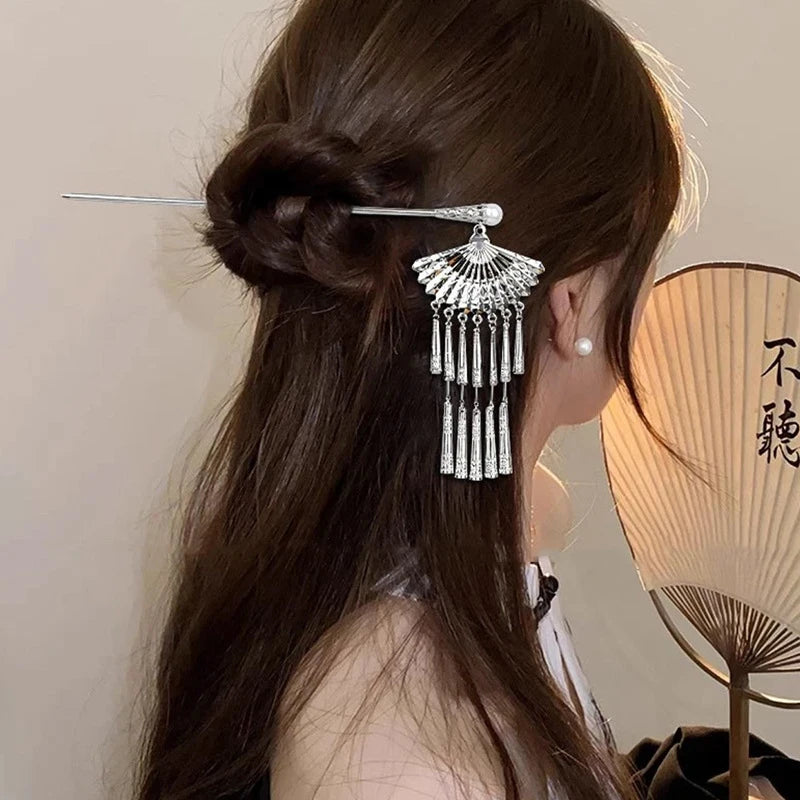 2025 Nya Kinesiska Stil Fjärilsfläkt Tofshårspinne För Kvinnor Vintage Metall Hanfu Ätpinnar Hårpinnar Håraccessoarer