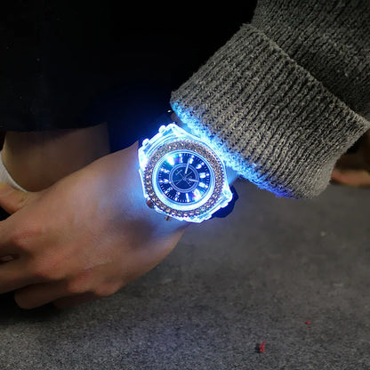 LED-ljusblixt lysande klockor kvinnor män pojkar flickor silikon armbandsur mode strass klocka barn barn relogio saati