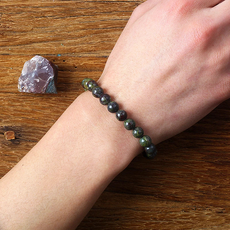 Naturlig drakeblodsten elastiska armband kvinnor män charm dinosaurie jaspis pärlor helande smycken yoga meditation armband gåva