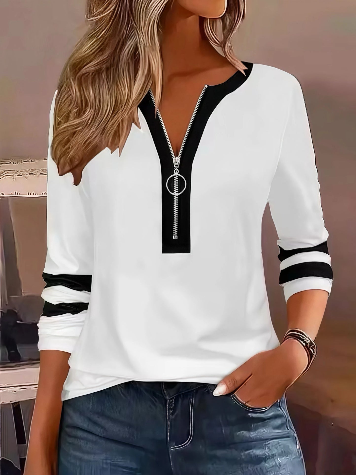 Plus Size Långärmad T-shirt med Geometriska Ränder och Färgblocksring med Blixtlåsdetalj - Höstmode