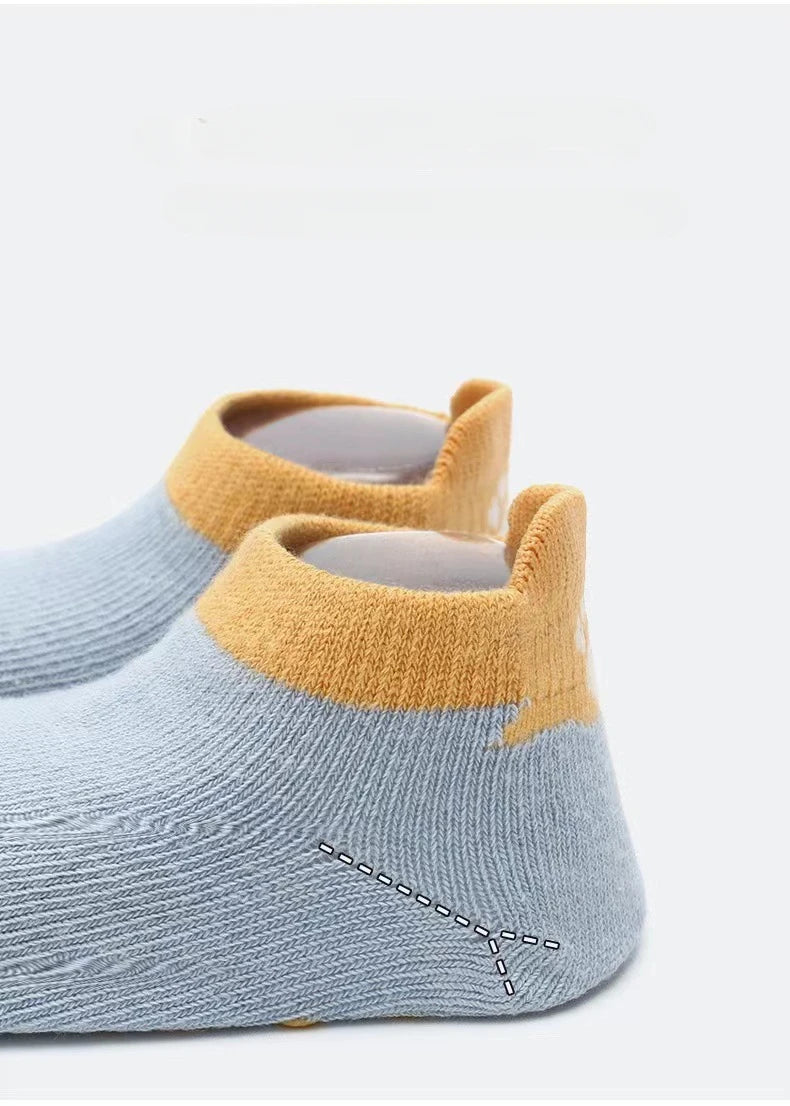 Halkfria babysockor, mjuka, halkfria golvsockor för nyfödda och spädbarn med gummigrepp för 0-5 år, bomullssockor för baby