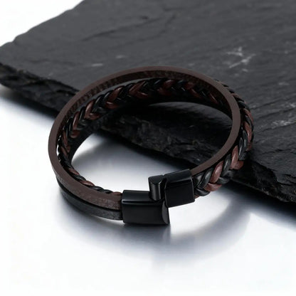 Flerskiktade flätade reparmband för män, klassiskt handgjort PU-läderarmband med magnetiskt spänne, trendiga punksmycken