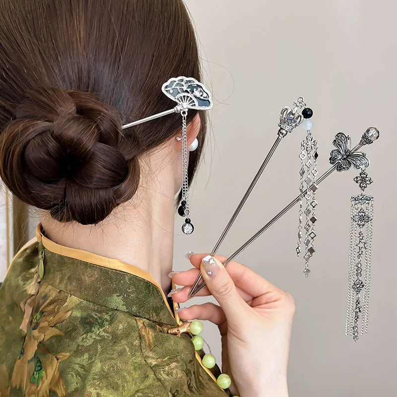 2025 Nya Kinesiska Stil Fjärilsfläkt Tofshårspinne För Kvinnor Vintage Metall Hanfu Ätpinnar Hårpinnar Håraccessoarer