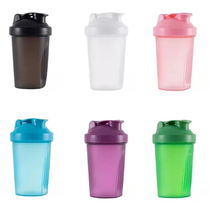 1-7 st shakerflaskor sportvattenkoppar vassleproteinpulvermixerflaska fitness gym shaker utomhus bärbar plastdryckkopp