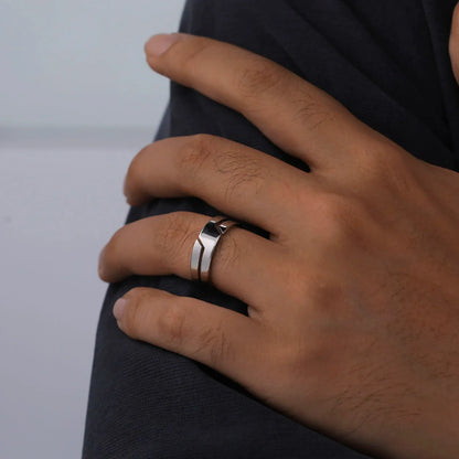 Skyrim Minimalistisk Ring för Herrar Kvinnor Rostfritt Stål Fingerringar Mode Par Smycken Vigselring Gåva Partihandel