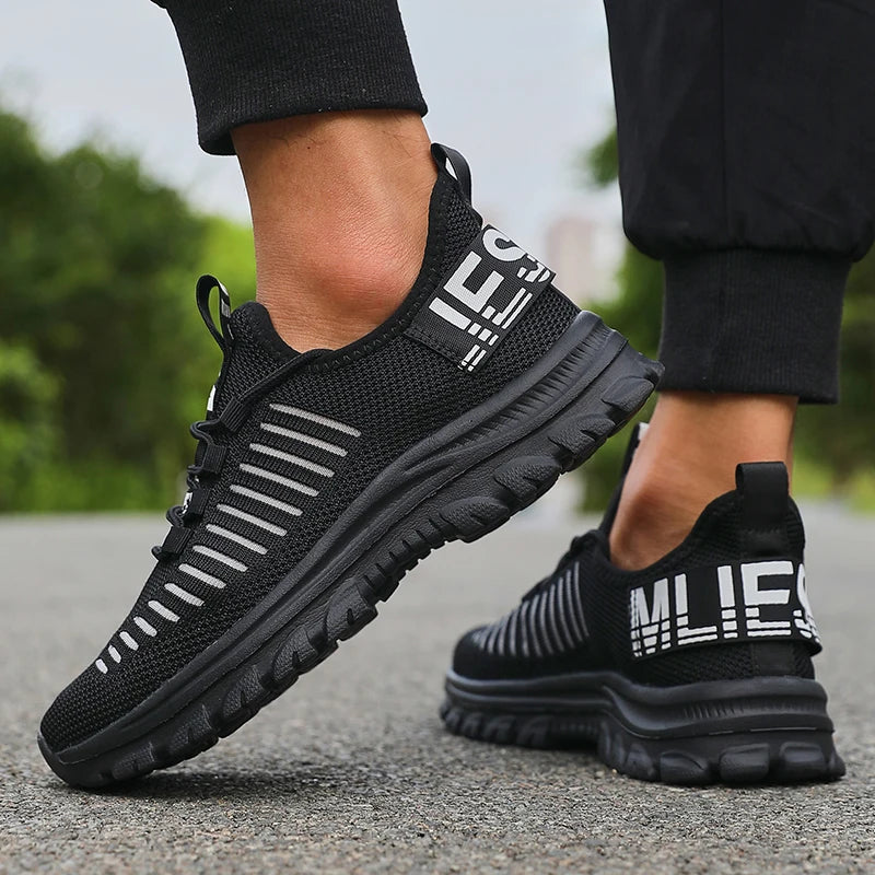 Halkfria herrsneakers sommar, bekväma, andningsbara löparskor för par, dam, tenis-sportsko, vita promenadskor för män