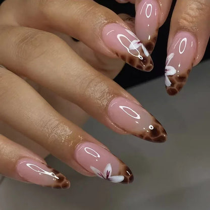 24 st/set Sweet Love lösnaglar med gradient French Press on-naglar återanvändbara korta heltäckande nageltippar för kvinnor grossist
