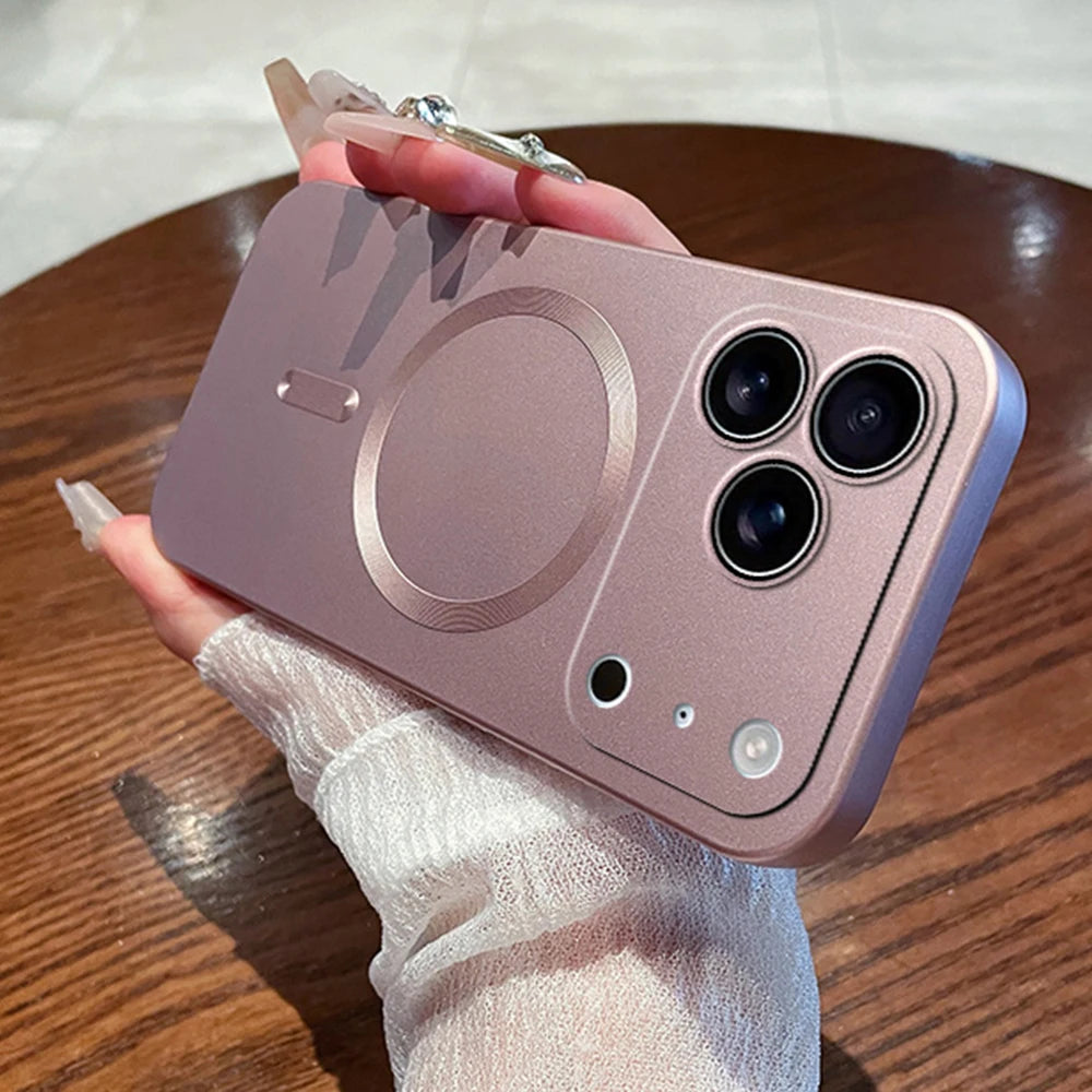 Magnetiskt laddningsfodral i metallicfärgen Desert Gold för iPhone 17, 16, 15, 14, 13, 12, 11, Pro Max och Air – mjukt fodral med fina hål för MagSafe