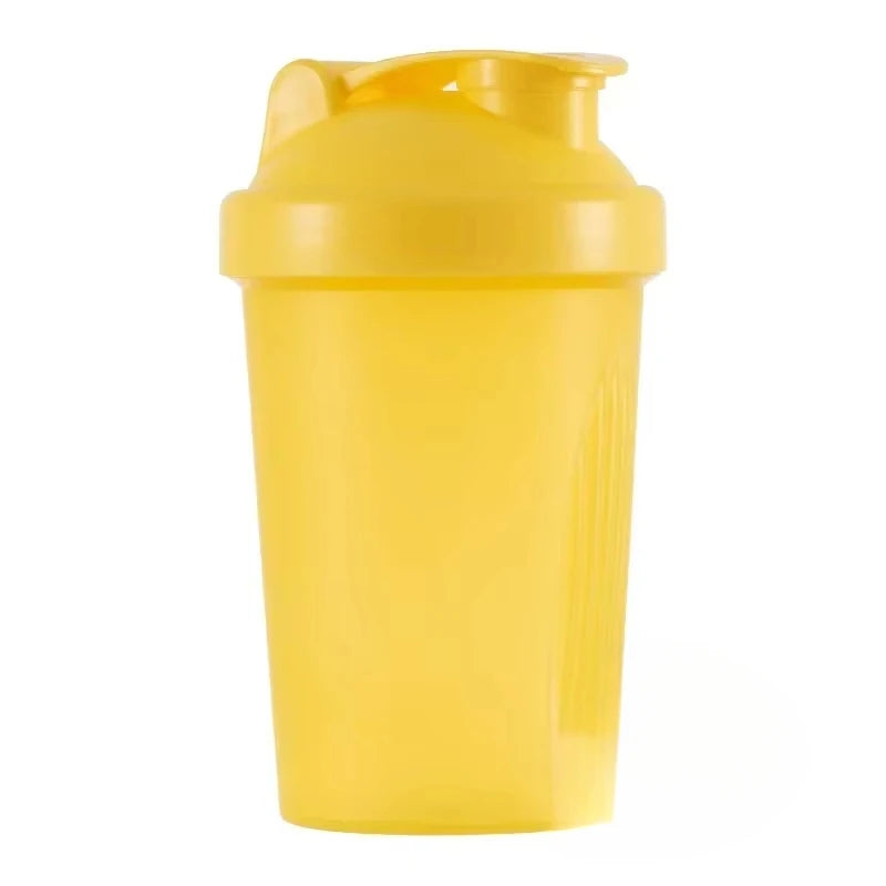 1-7 st shakerflaskor sportvattenkoppar vassleproteinpulvermixerflaska fitness gym shaker utomhus bärbar plastdryckkopp
