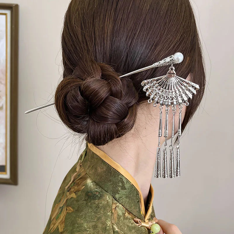 2025 Nya Kinesiska Stil Fjärilsfläkt Tofshårspinne För Kvinnor Vintage Metall Hanfu Ätpinnar Hårpinnar Håraccessoarer