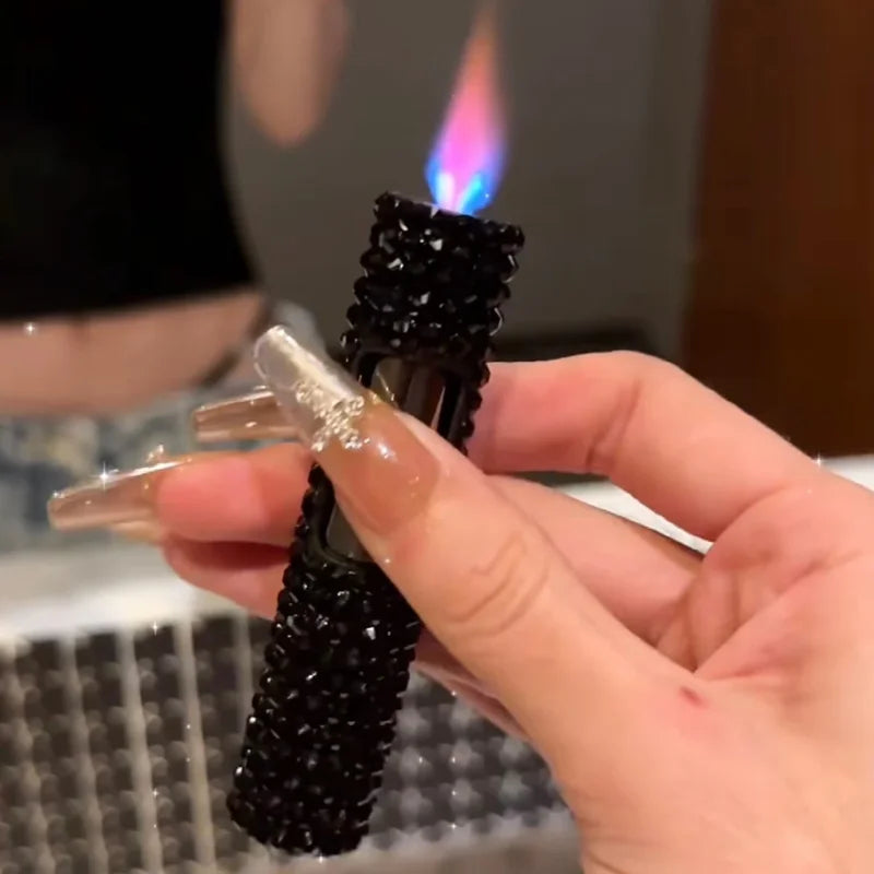 Lyxig mini uppblåsbar tändare med strass, vindtät metall, rosa låga, bärbar tändare för män och kvinnor, små verktyg