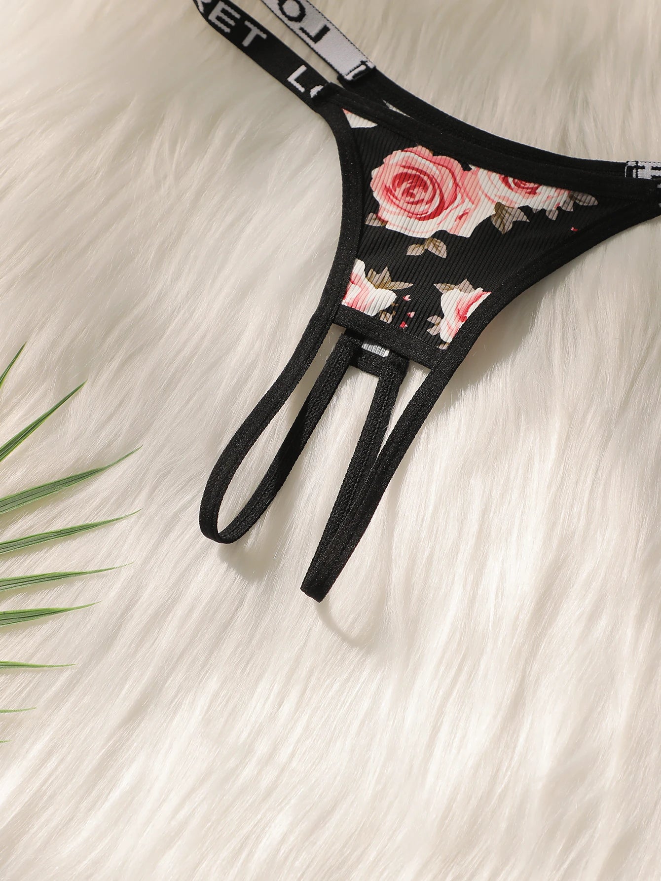 5-delat set med sexiga damunderkläder med broderad blommig design och sömlösa, ihåliga mönster, lätttvättade och torkade underkläder C960