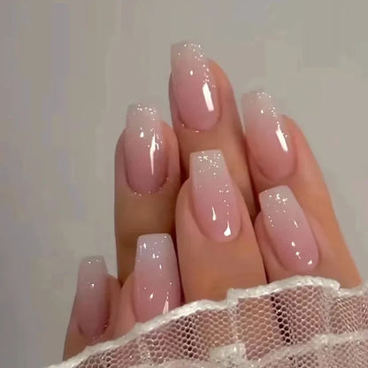 24 st/set Sweet Love lösnaglar med gradient French Press on-naglar återanvändbara korta heltäckande nageltippar för kvinnor grossist