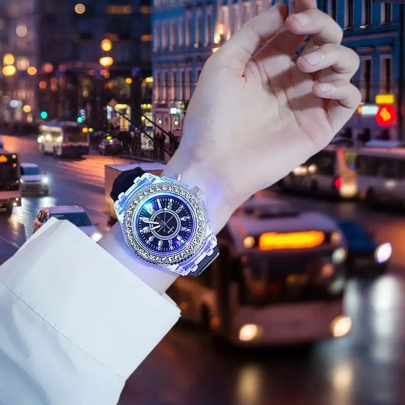 LED-ljusblixt lysande klockor kvinnor män pojkar flickor silikon armbandsur mode strass klocka barn barn relogio saati