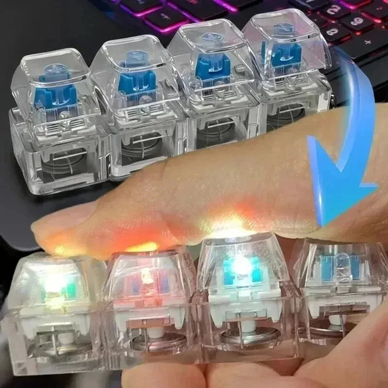 Ny Stress Ångest Lindring Tangentbord Nyckelring Fyrfingerknapp för Kontor Hem Vuxna Barn Dekompression Klicker Heta Gadget Presenter