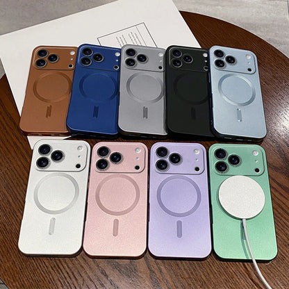 Magnetiskt laddningsfodral i metallicfärgen Desert Gold för iPhone 17, 16, 15, 14, 13, 12, 11, Pro Max och Air – mjukt fodral med fina hål för MagSafe