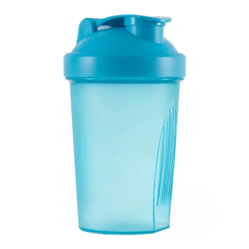 1-7 st shakerflaskor sportvattenkoppar vassleproteinpulvermixerflaska fitness gym shaker utomhus bärbar plastdryckkopp