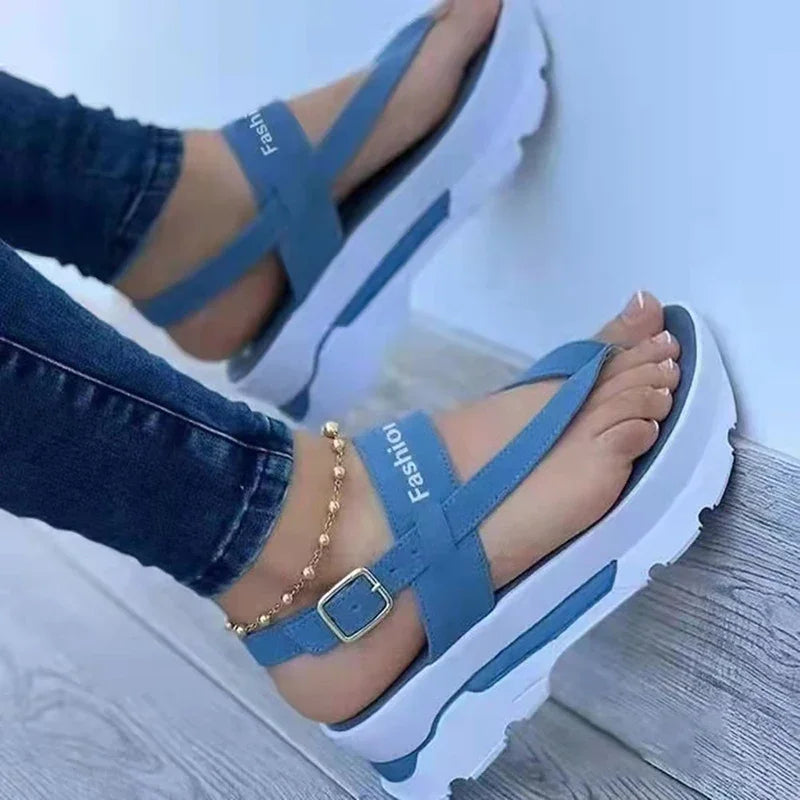 Sommar Gränsöverskridande Utrikeshandel Stor Storlek Kilklack Thong Strap Sandaler För Dam Sydostasien Nya Ytterkläder Roman S