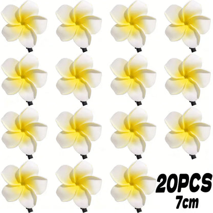 2/20 st strandhårspännen 6/7 cm frangipani för flygiga hårstrån, fräsch sommarlook, realistiska blomsterdesigner för kvinnor
